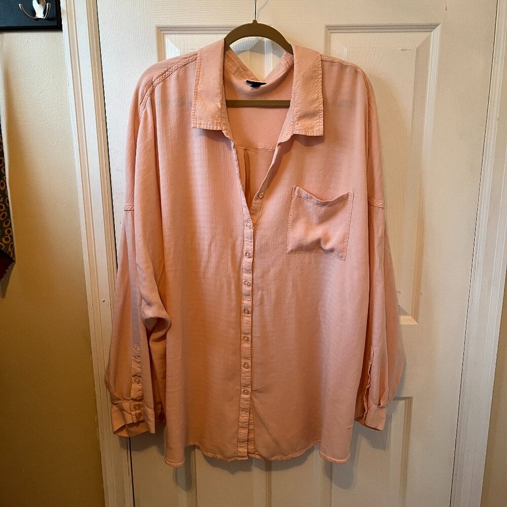 Torrid Women's Shirt Plus Size Button Down Long Sleeve Pink Size 6